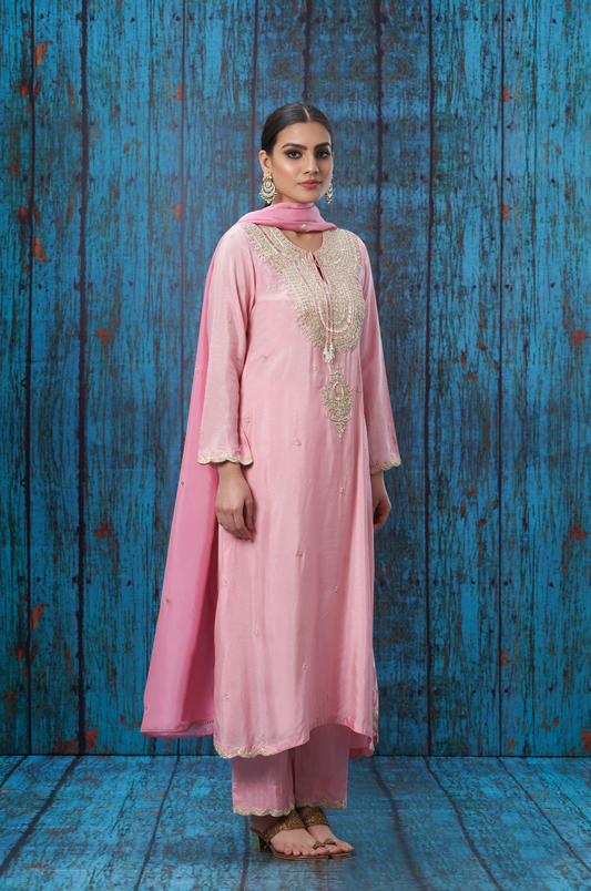 Baby Pink Tikki and Silver Zardozi Kurta Set