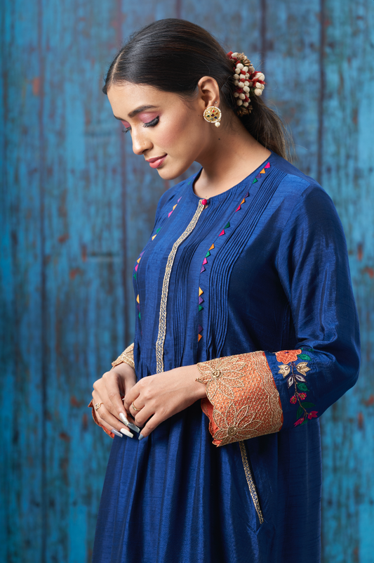 Blue Applique Lotus Sleeves Kurta Set